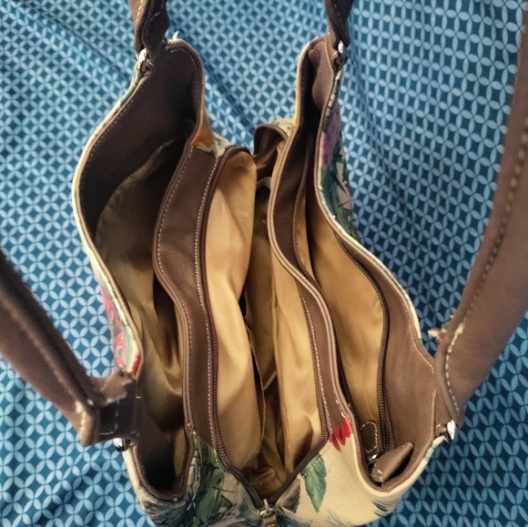 Koltov - 3 Pocket tan purse with brown trim and neutral tone colored flowers. - Picture 7 of 10